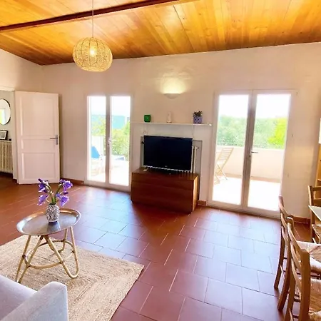 Апартаменти 75m2 Avec Terrasse Et Jardin